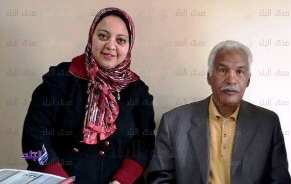 الباحثة مع الدكتور محمد عبد الهادي الباحثة مع الدكتور محمد عبد الهادي