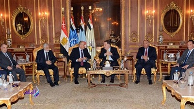 جانب من الاجتماعات 