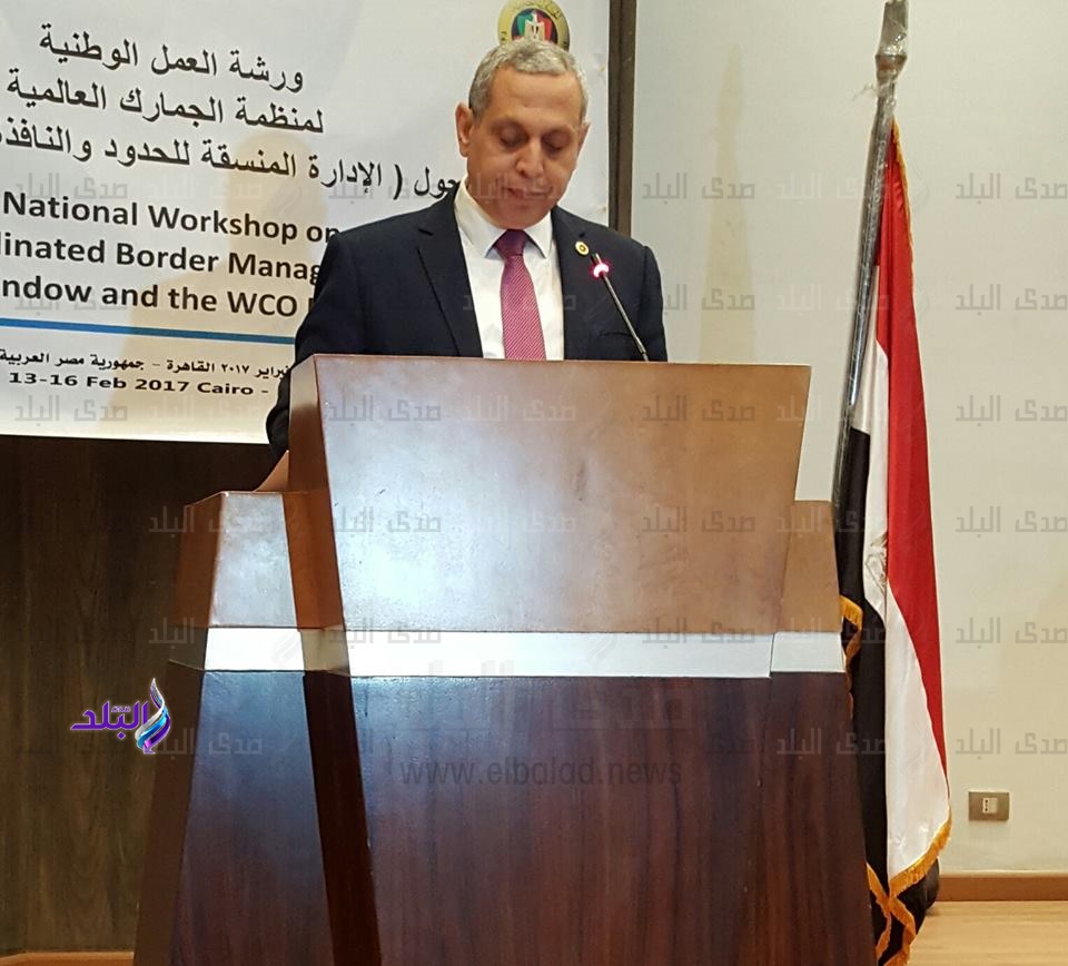 الدكتور مجدي عبد العزيز رئيس مصلحة الجمارك