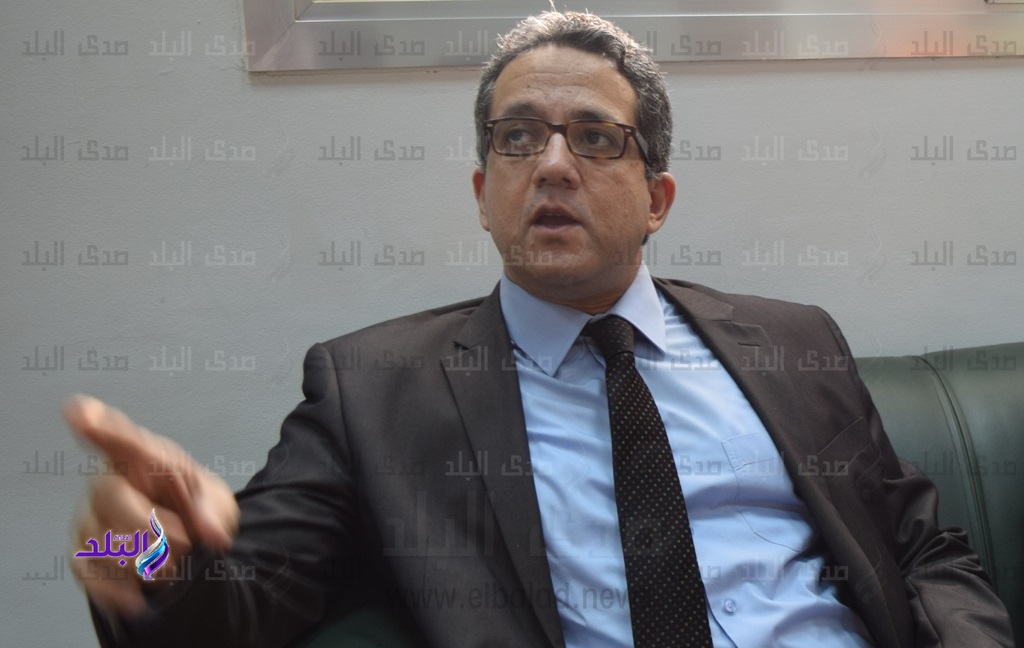 وزير الأثار 