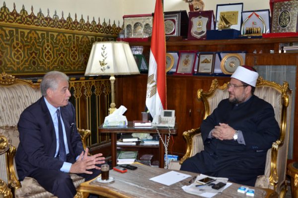 خلال اللقاء خلال اللقاء