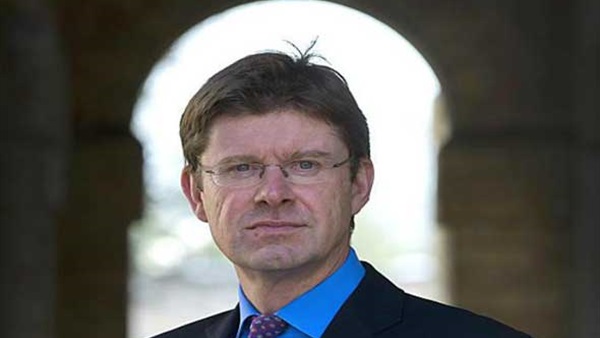 وزير الأعمال البريطاني جريج كلارك