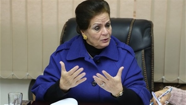  نادية عبده  محافظ البحيرة 