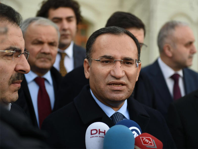 وزير العدل التركي بكير بوزداج