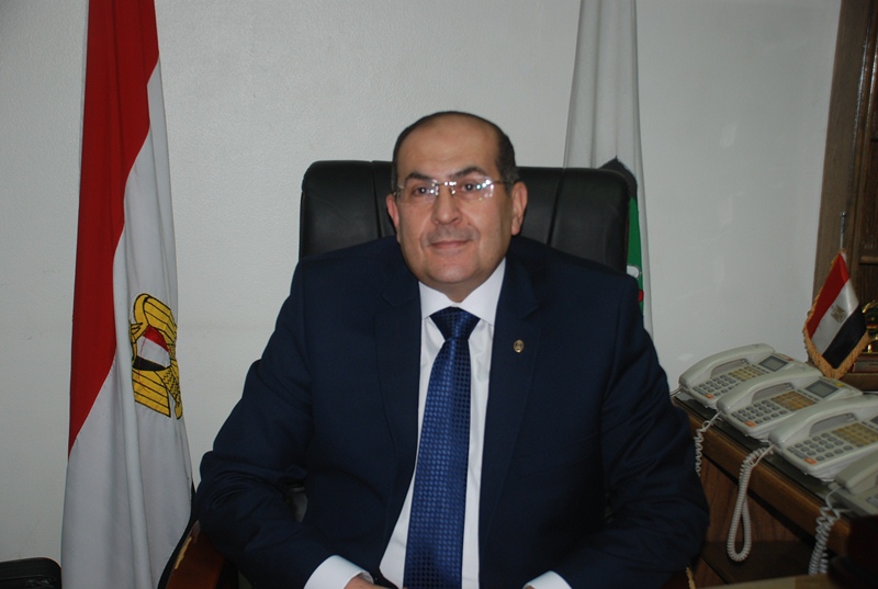 الدكتور ـ ايمن عبد المنعم ـ محافظ سوهاج 