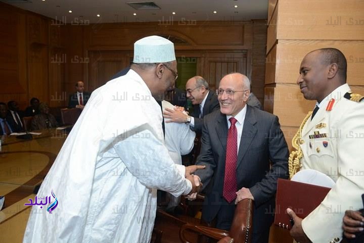 «العصار» يستقبل 33 سفيرا وقنصلا وملحقا عسكريا إفريقيا