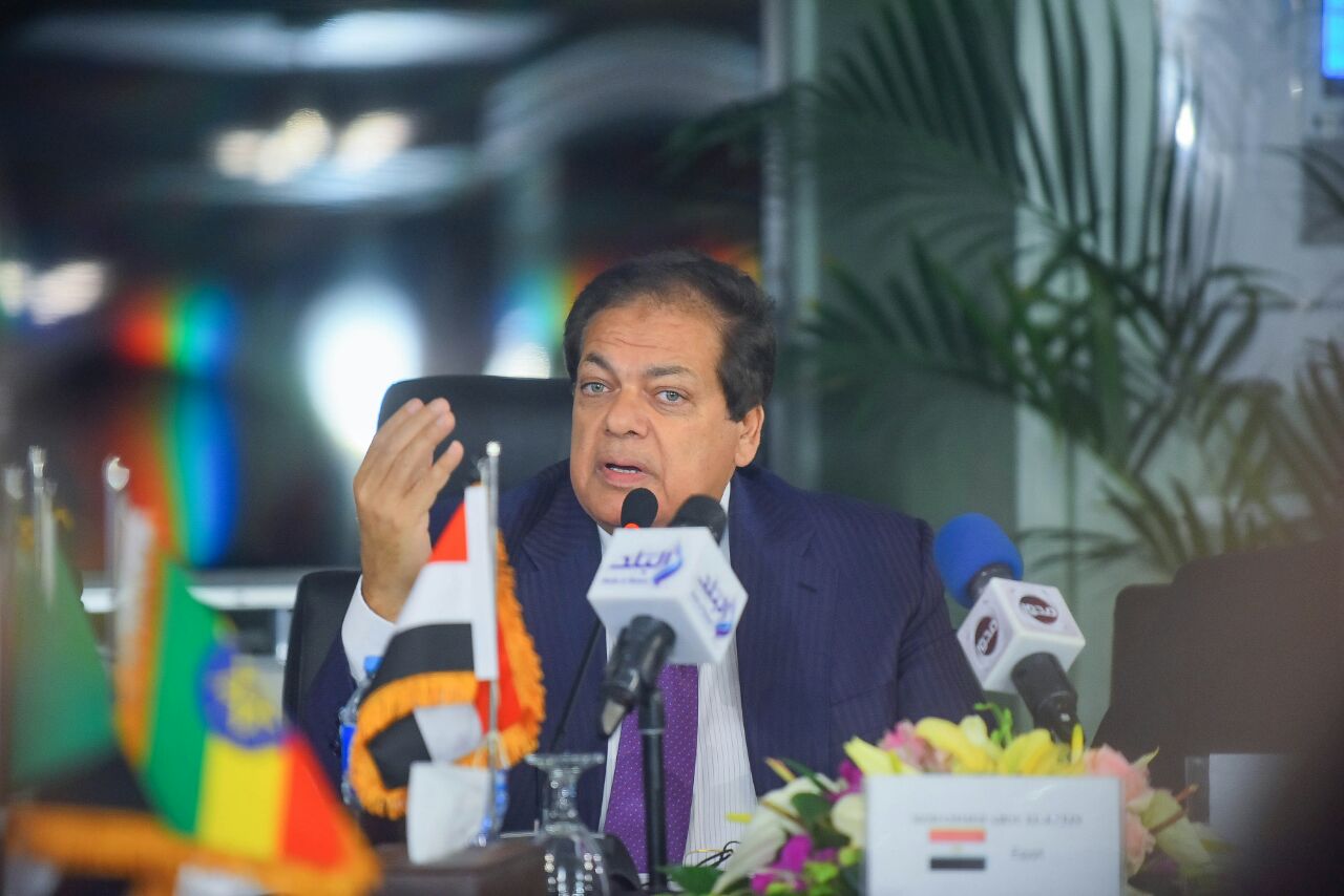 محمد أبو العينين الرئيس الشرفي للبرلمان الأوروبي المتوسطي محمد أبو العينين الرئيس الشرفي للبرلمان الأوروبي المتوسطي