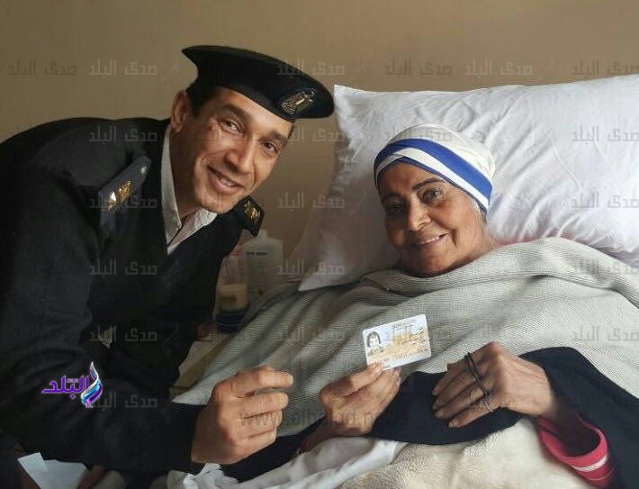  الفنانة مديحة يسرى