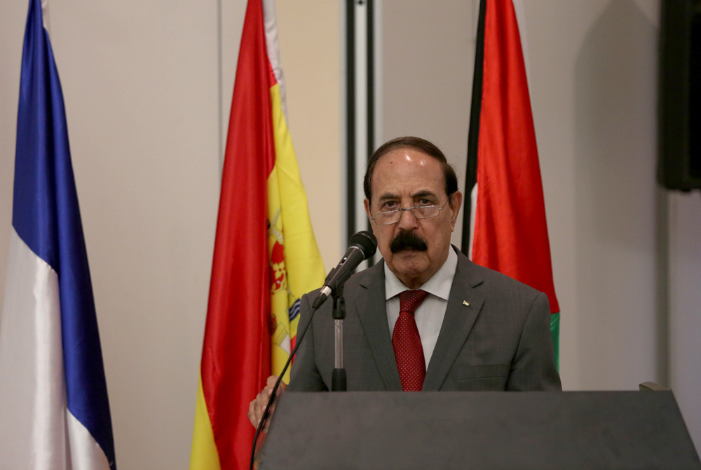 محمود إسماعيل