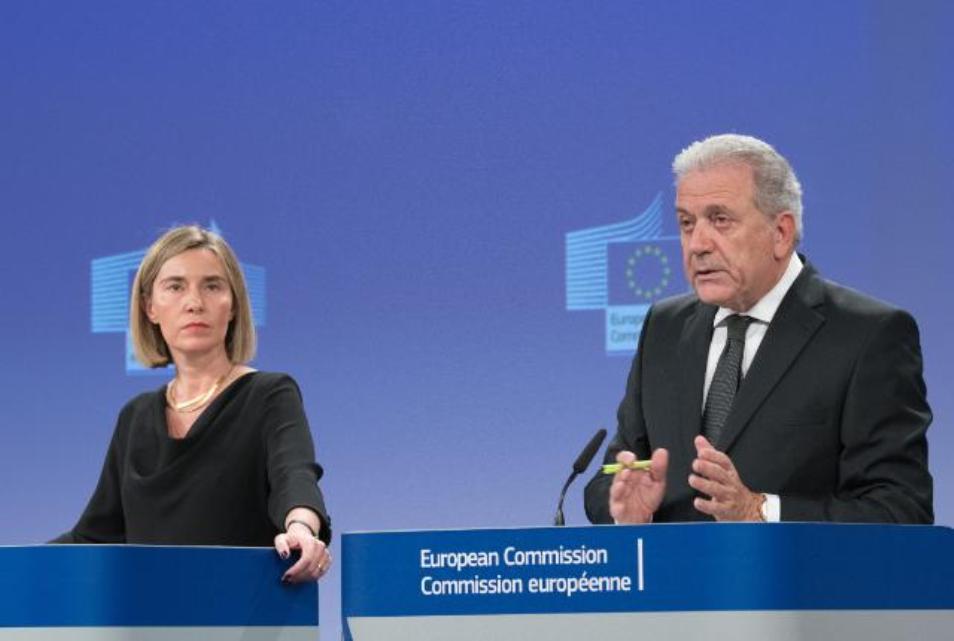 مفوض الهجرة بالاتحاد الأوروبي