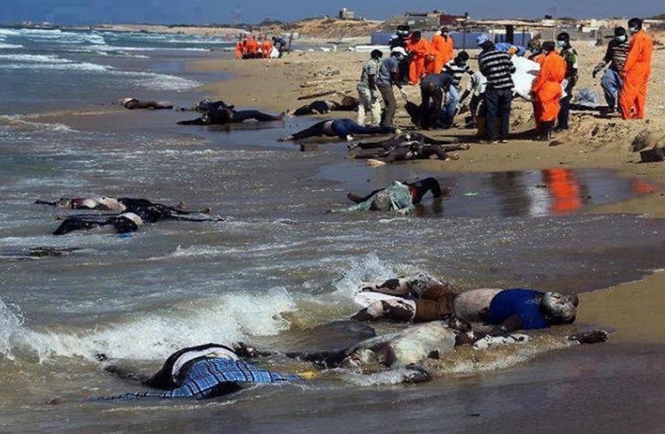 غرق اللاجئين في البحر غرق اللاجئين في البحر