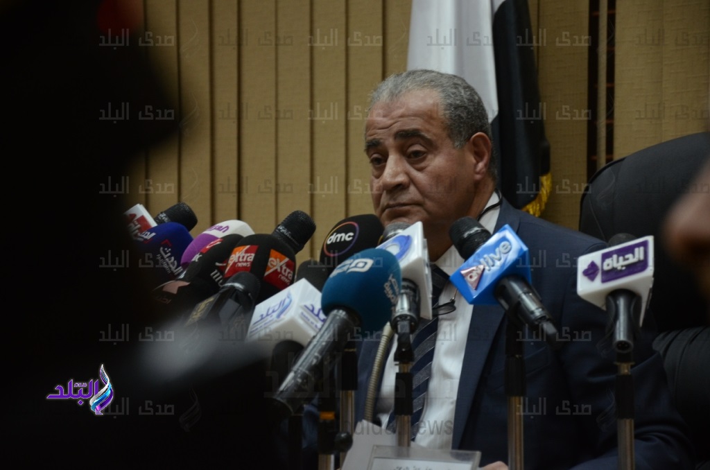 وزير التموين الدكتور على مصيلحى وزير التموين الدكتور على مصيلحى
