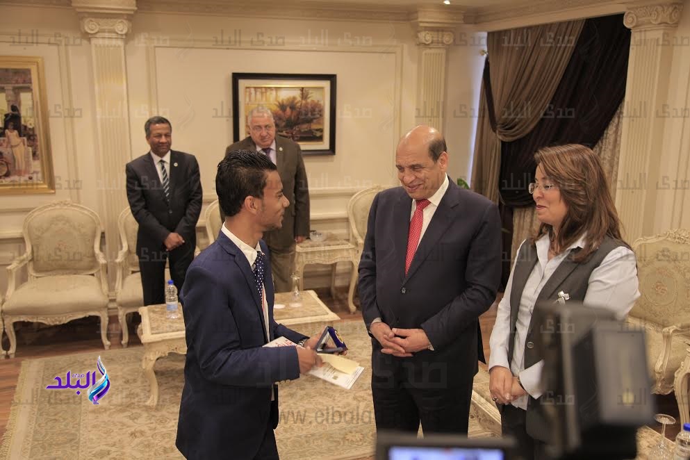 سيف الدين يكرم «المخترع الصغير» سيف الدين يكرم «المخترع الصغير»