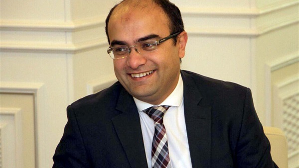 الكاتب الصحفي أحمد صبري