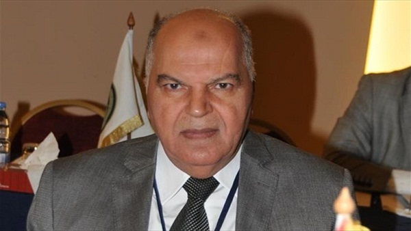 خالد الزناتي نقيب المعلمين