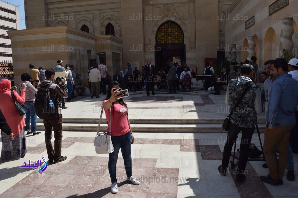 الإحتفالية 