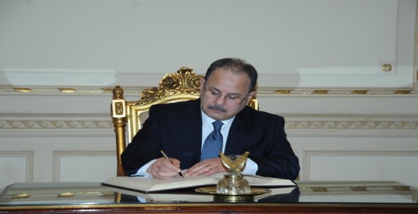 وزير الداخلية اللواء مجدى عبد الغفار وزير الداخلية اللواء مجدى عبد الغفار