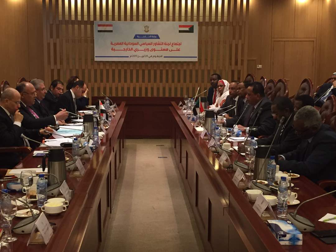 جانب من اجتماعات اللجنة 