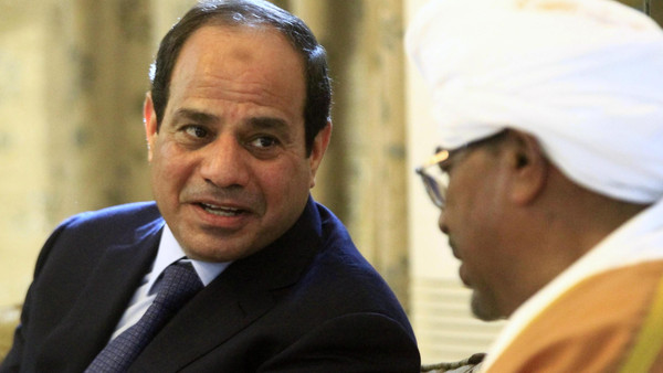 الرئيس السيسي والرئيس عمر البشير