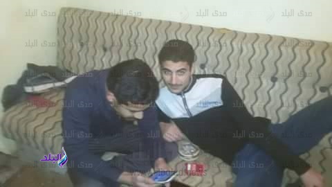 عودة 4 شباب مصريين كانوا محتجزين بسجن " كرناده العسكري "