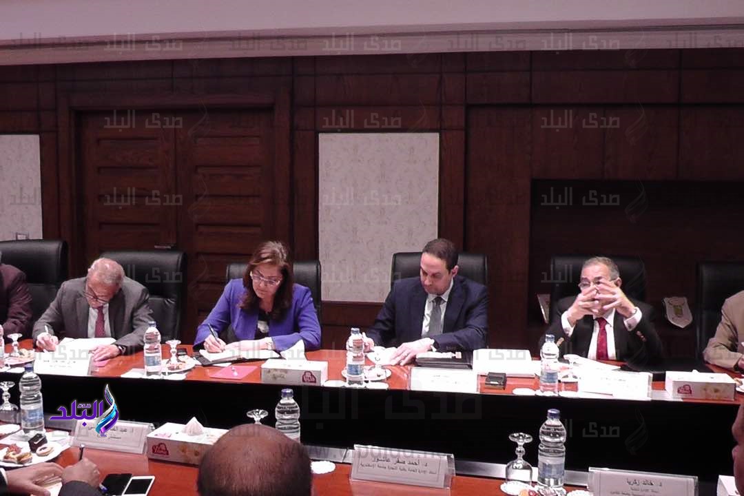 جانب من الاجتماع جانب من الاجتماع