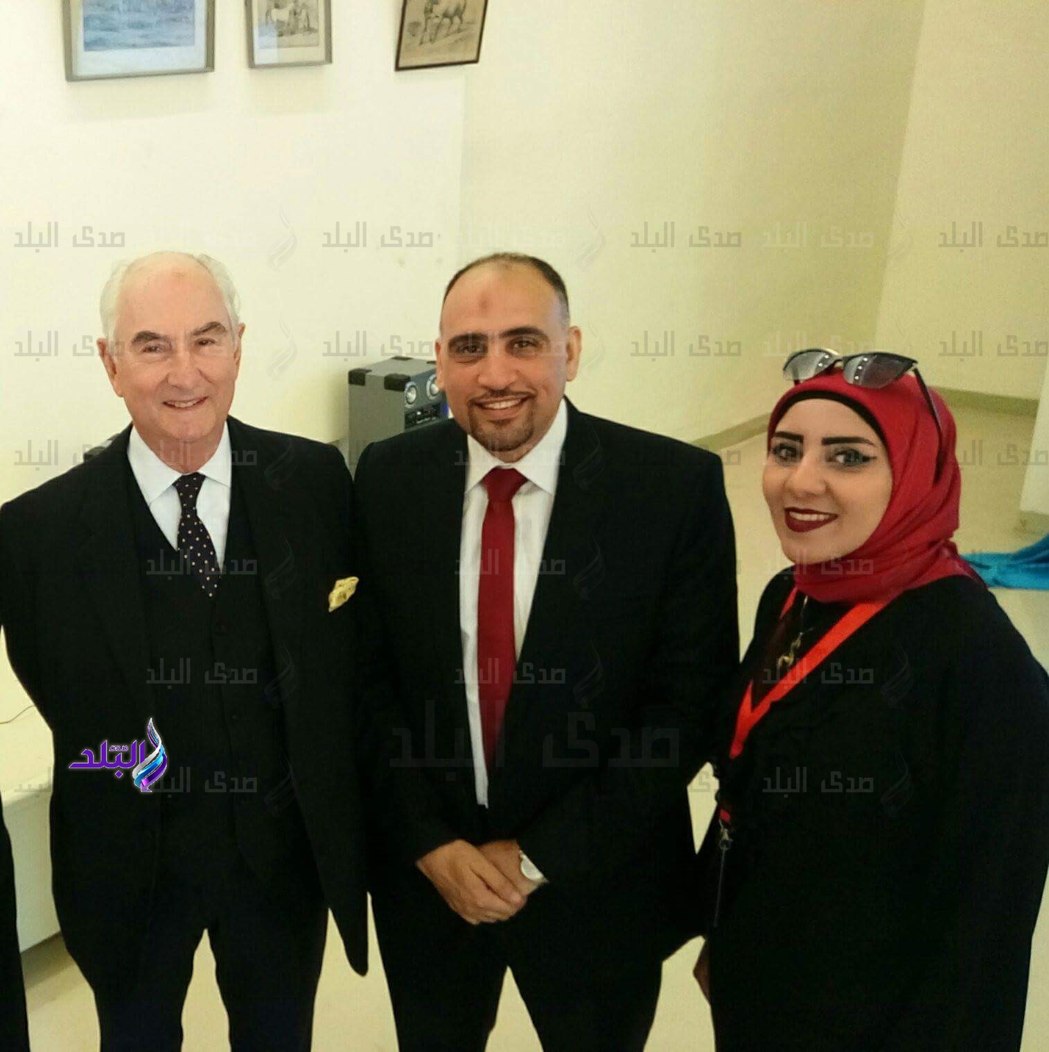 هدير ومدير عام المتحف والبرنس عباس هدير ومدير عام المتحف والبرنس عباس