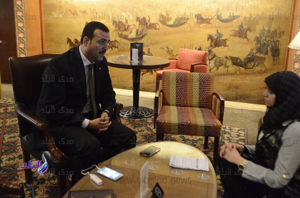 محررة "صدى البلد" خلال حوارها مع "أبو كلل"