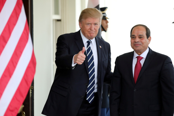 الرئيس عبد الفتاح السيسي ونظيره الأمريكي دونالد ترامب الرئيس عبد الفتاح السيسي ونظيره الأمريكي دونالد ترامب