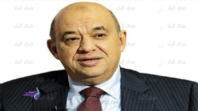 وزير السياحة يحيى راشد وزير السياحة يحيى راشد