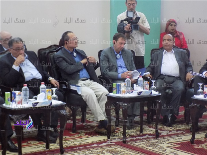 جانب من الحدث 