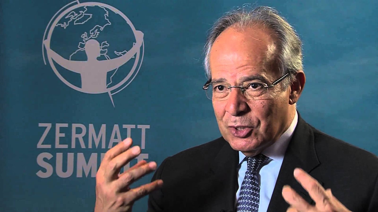 الدكتور محمد هشام الشريف وزير التنمية المحلية 