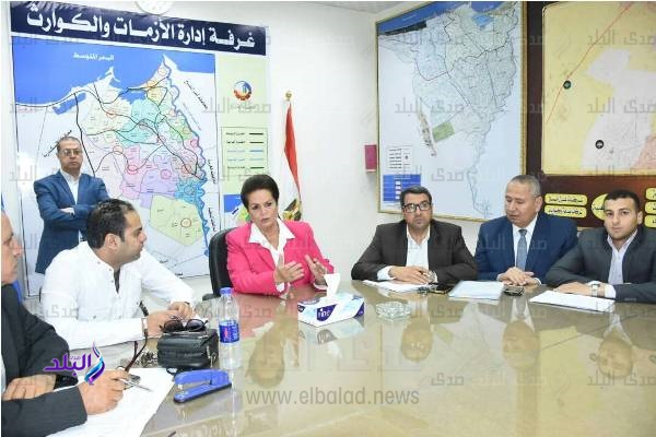 جانب من اجتماع المسئولين مع محافظ البحيرة