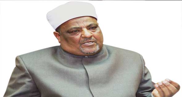الدكتور عباس شومان