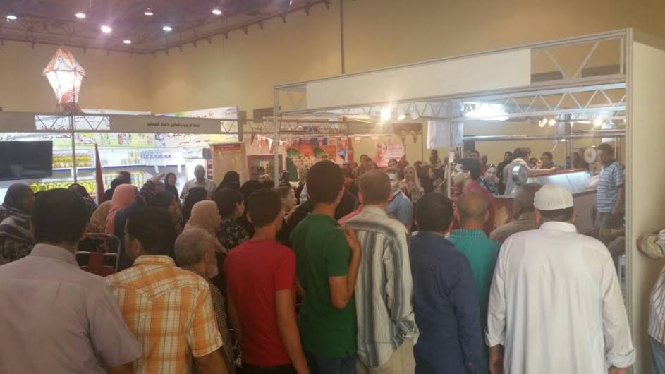 اقبال على معارض اهلا رمضان اقبال على معارض اهلا رمضان