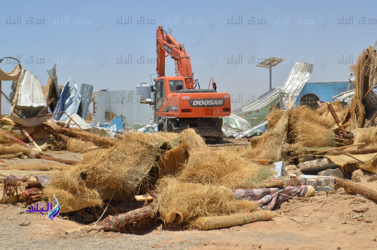 جانب من حملة الازالات بقنا جانب من حملة الازالات بقنا