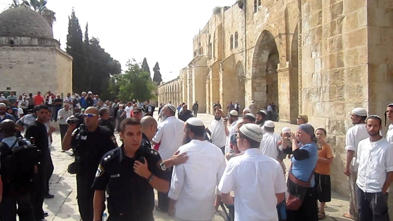 إدخال متطرفين للمسجد الأقصى إدخال متطرفين للمسجد الأقصى