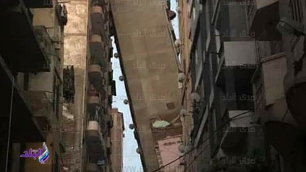 عقار الإسكندرية المائل عقار الإسكندرية المائل