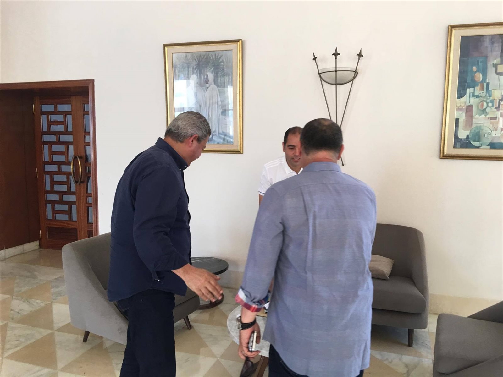 وزير الرياضة يصل معسكر المنتخب وزير الرياضة يصل معسكر المنتخب