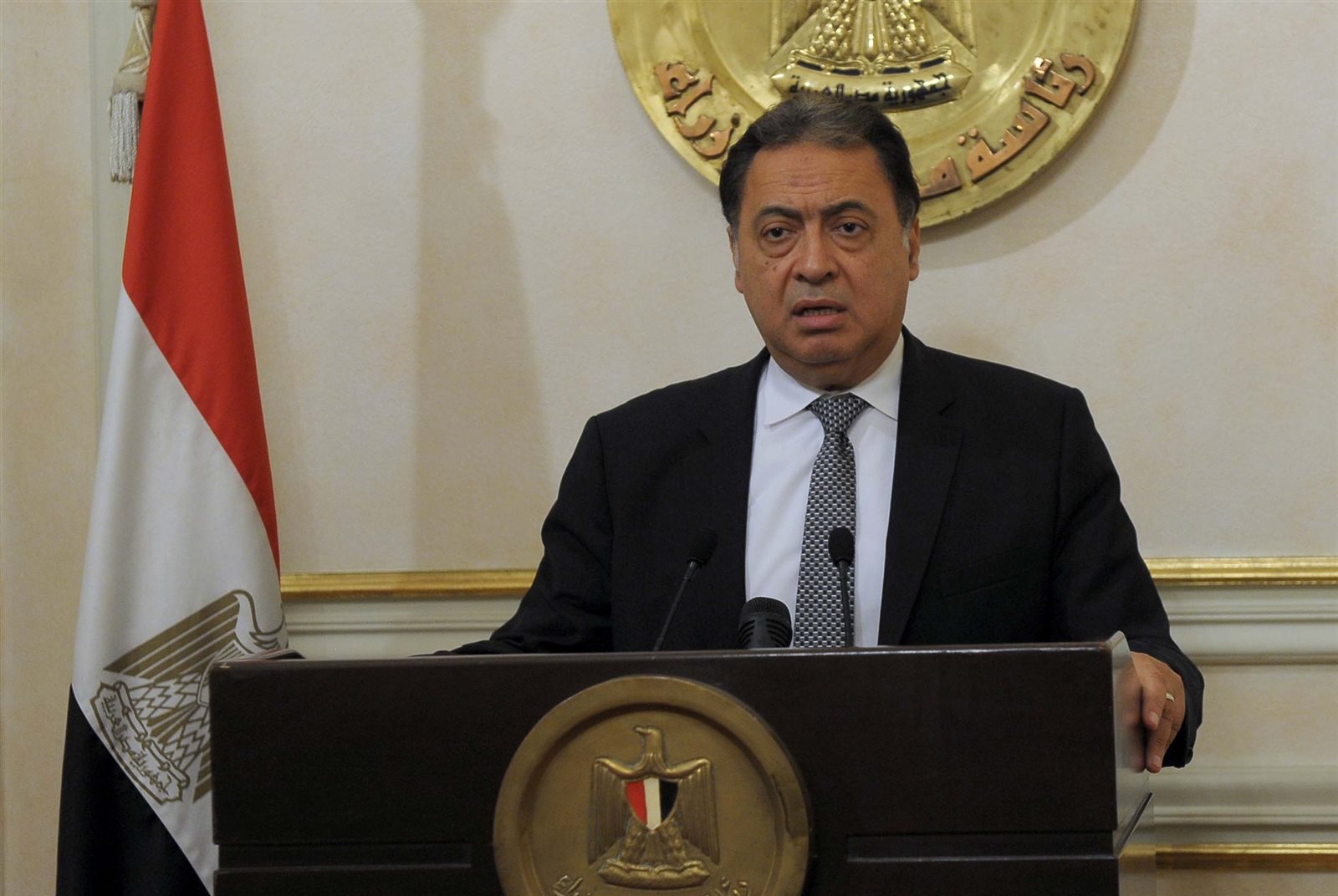 الدكتور أحمد عماد الدين راضي وزير الصحة