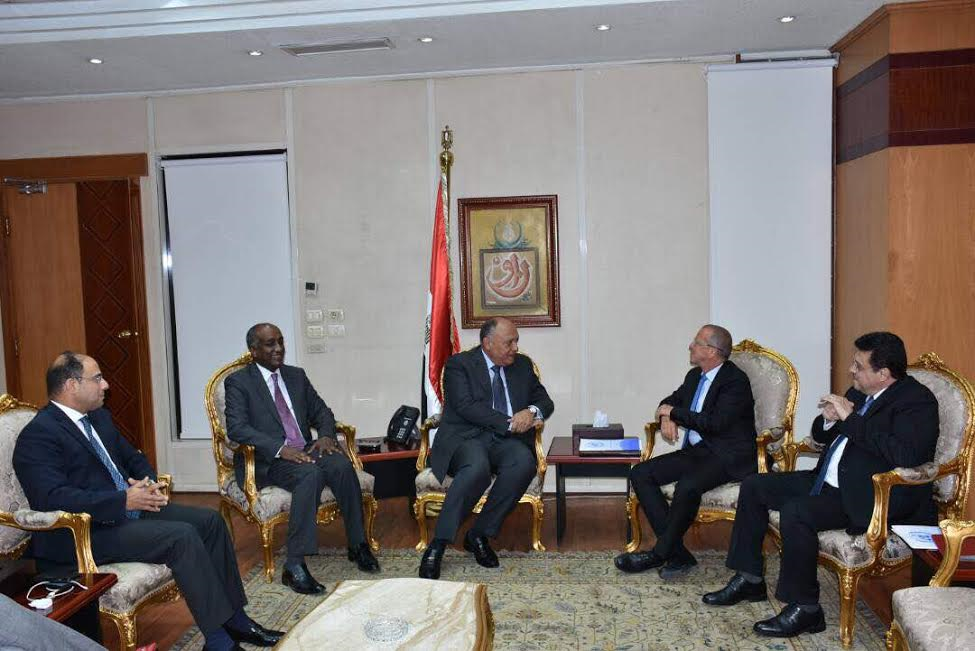 جانب من اللقاء جانب من اللقاء