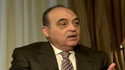 اللواء محمود وجدى وزير الداخلية الاسبق اللواء محمود وجدى وزير الداخلية الاسبق