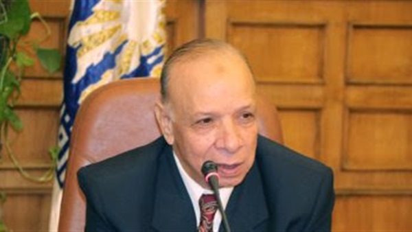 المهندس عاطف عبد الحميد محافظ القاهرة