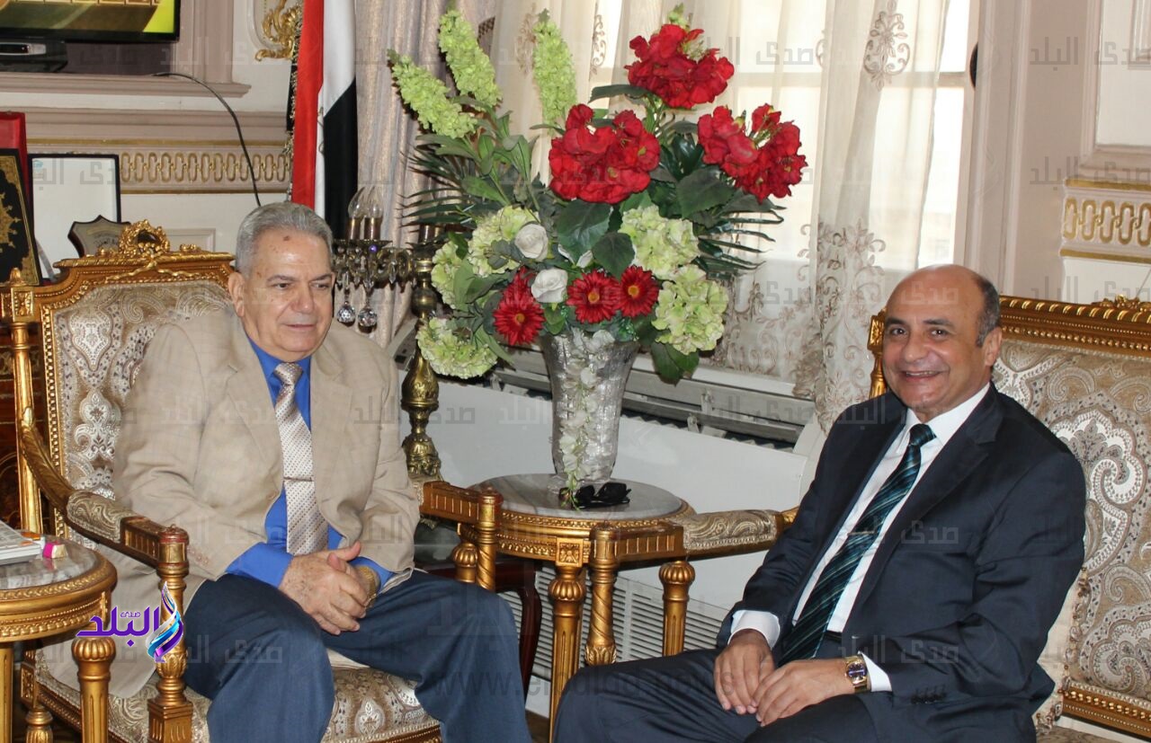 عمر مروان يهنئ رئيس الأعلى للقضاء عمر مروان يهنئ رئيس الأعلى للقضاء