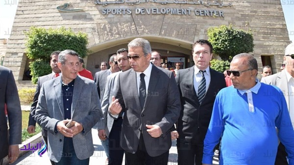 المهندس خالد عبد العزيز وزير الشباب والرياضة المهندس خالد عبد العزيز وزير الشباب والرياضة