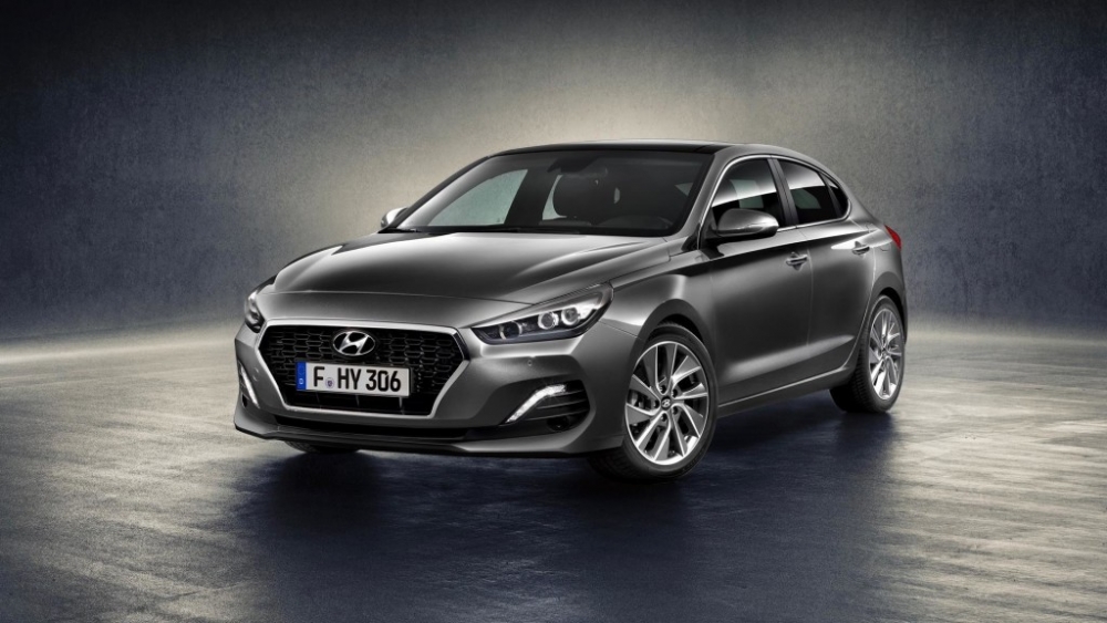 هيونداى تكشف عن أول Fastback من i30 موديل 2018 هيونداى تكشف عن أول Fastback من i30 موديل 2018