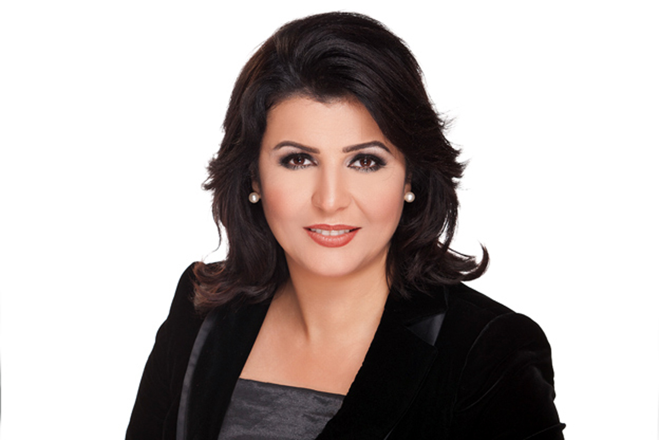 الاعلامية منى الشاذلي الاعلامية منى الشاذلي