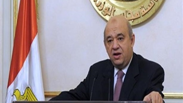 وزير السياحة يحيى راشد وزير السياحة يحيى راشد