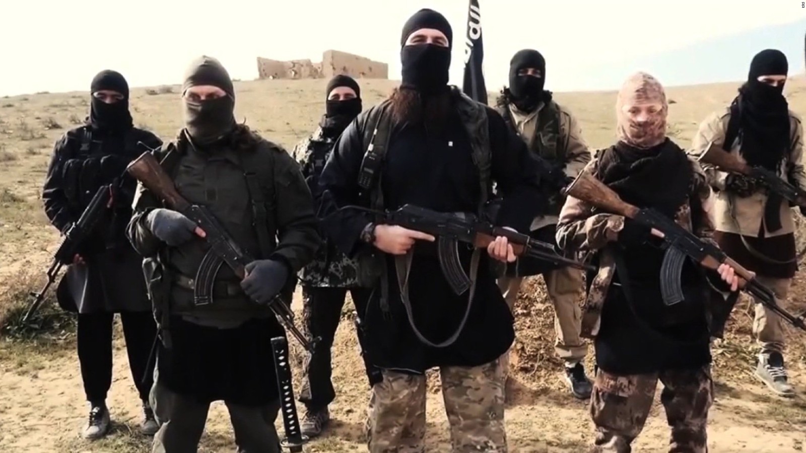 داعش يكفر البغدادى لانه لايكفر عوام المسلمين داعش يكفر البغدادى لانه لايكفر عوام المسلمين