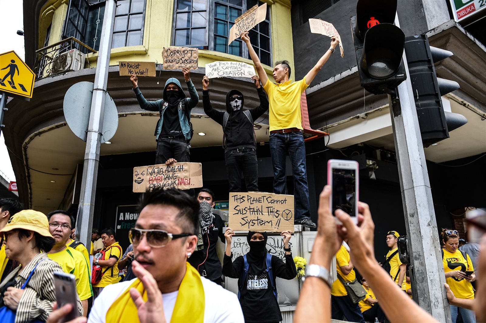 اندلاع أعمال عنف في ماليزيا 