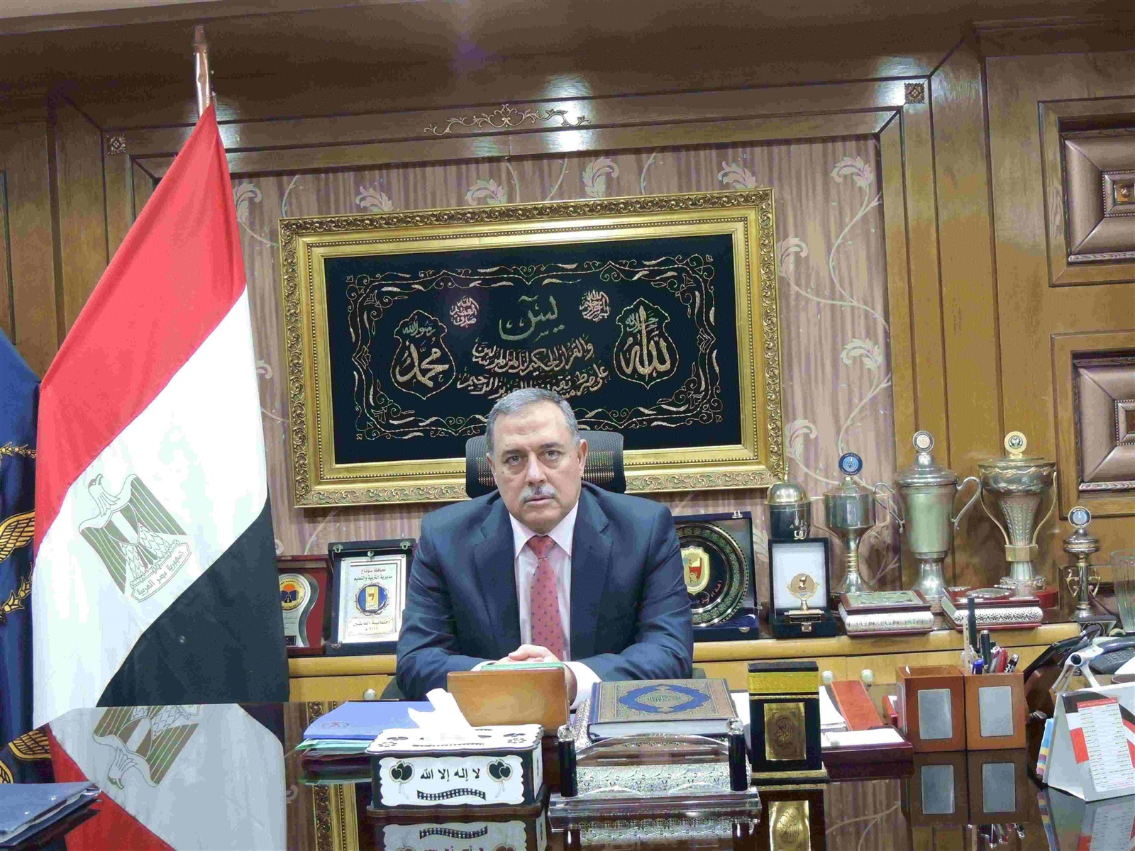 اللواء عمر عبد العال، مدير أمن سوهاج اللواء عمر عبد العال، مدير أمن سوهاج